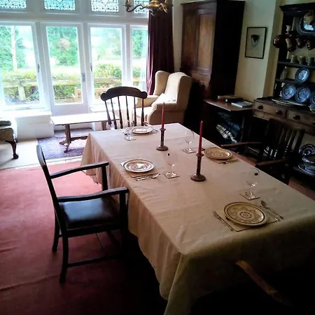 Tranquil Getaway Near Brecon Beacons Apartment Llandovery Exterior photo